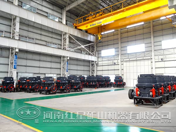 泥灰?guī)r破碎機廠家