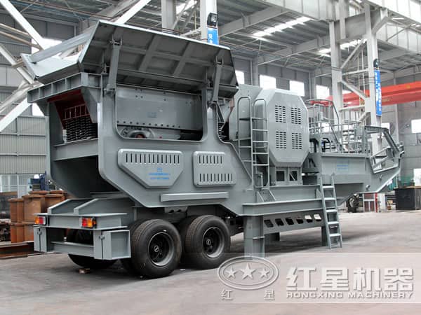 小型環(huán)保車載碎石機