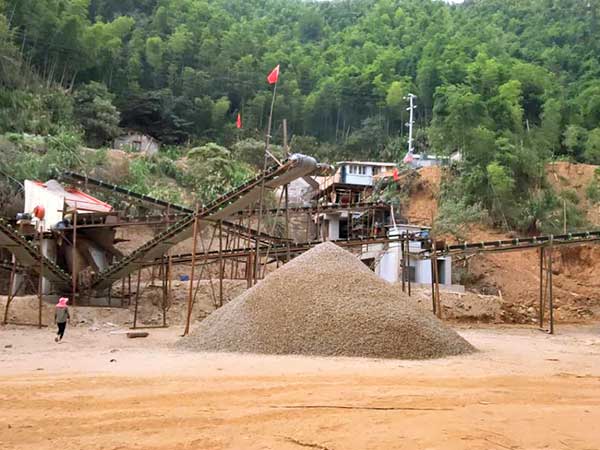 碎石變沙需要哪些機(jī)器？碎石制砂機(jī)多少錢一臺(tái)？